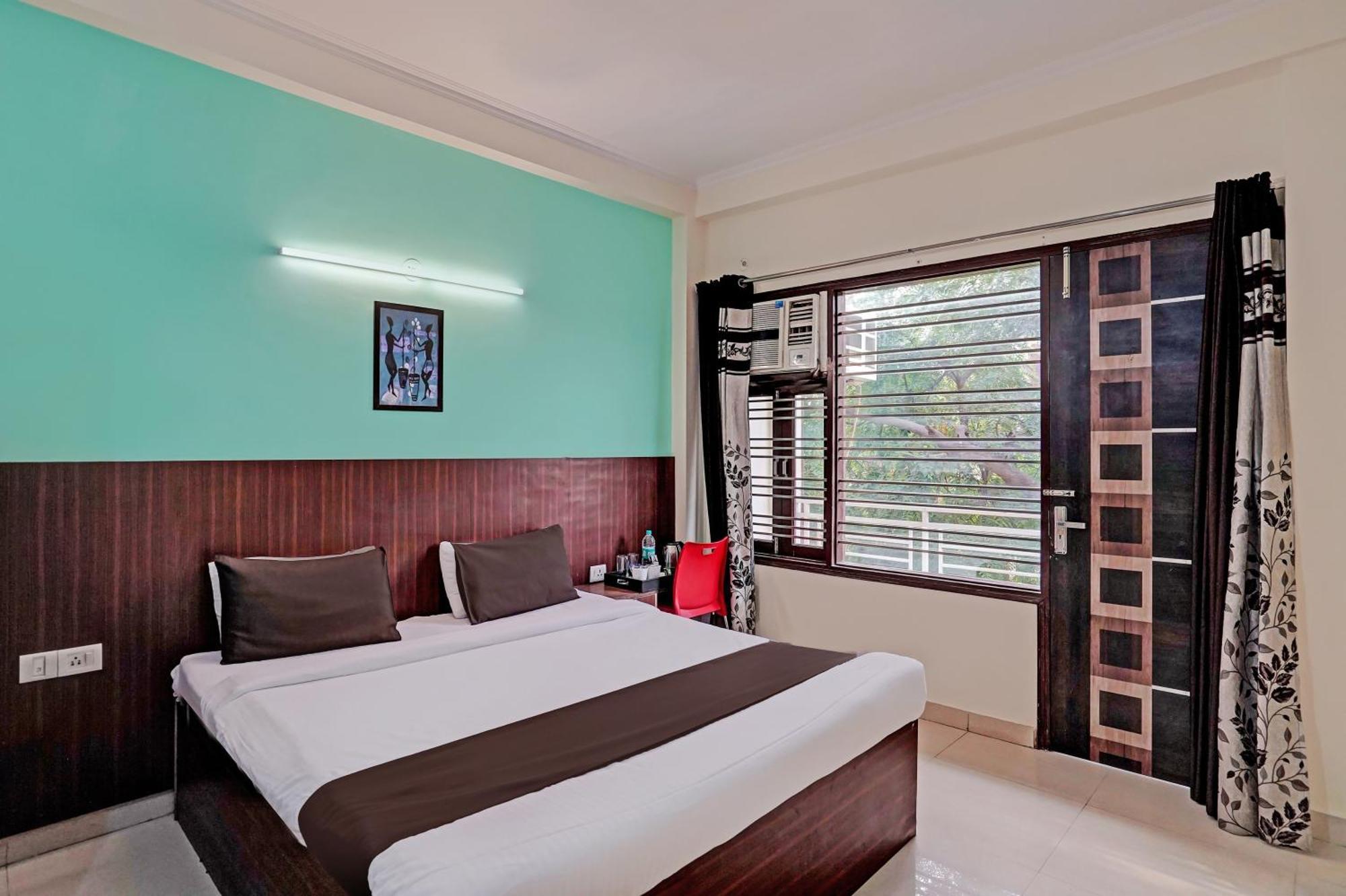 Hotel O Golden Imperial Greater Noida Zewnętrze zdjęcie