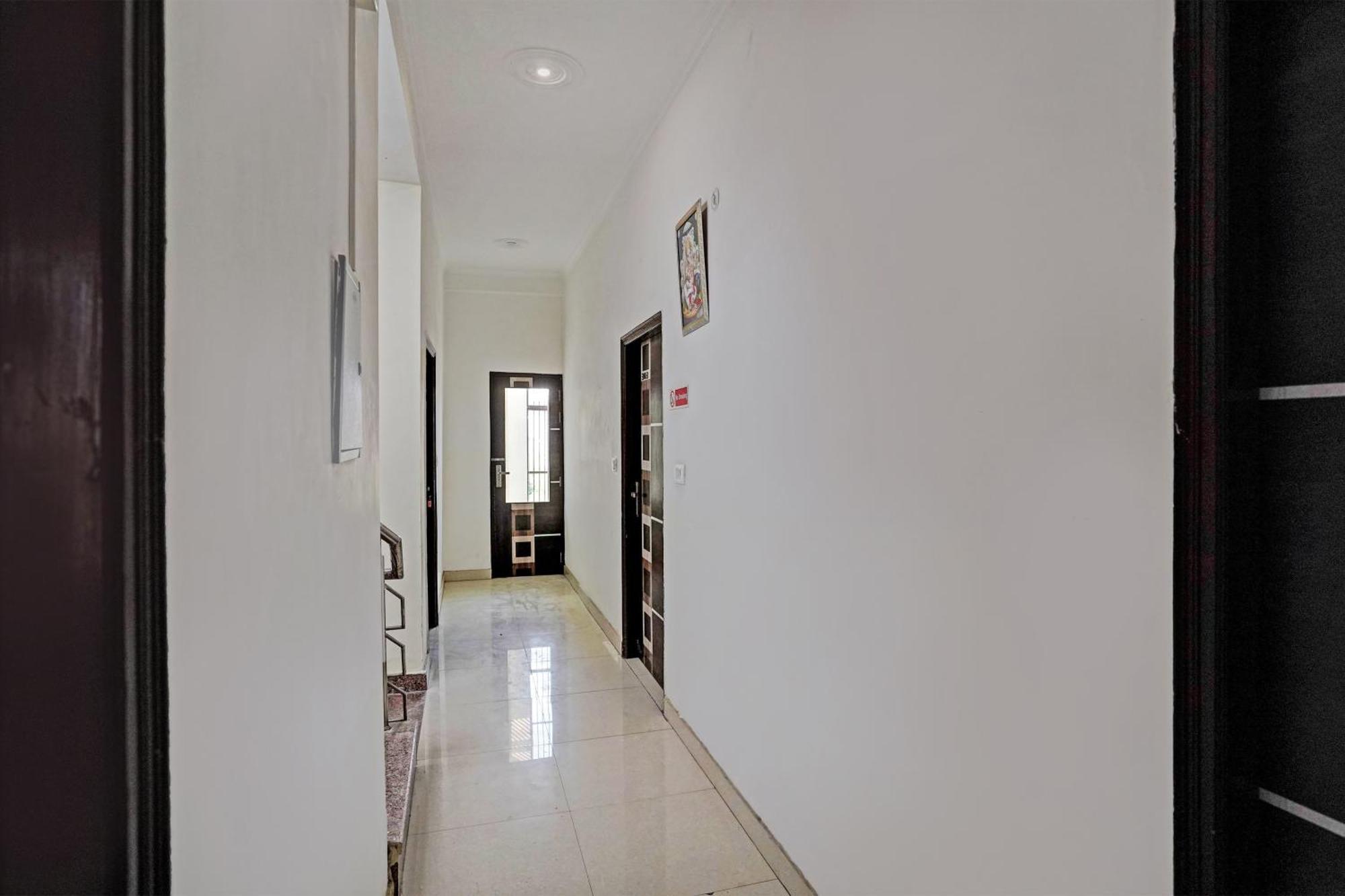Hotel O Golden Imperial Greater Noida Zewnętrze zdjęcie