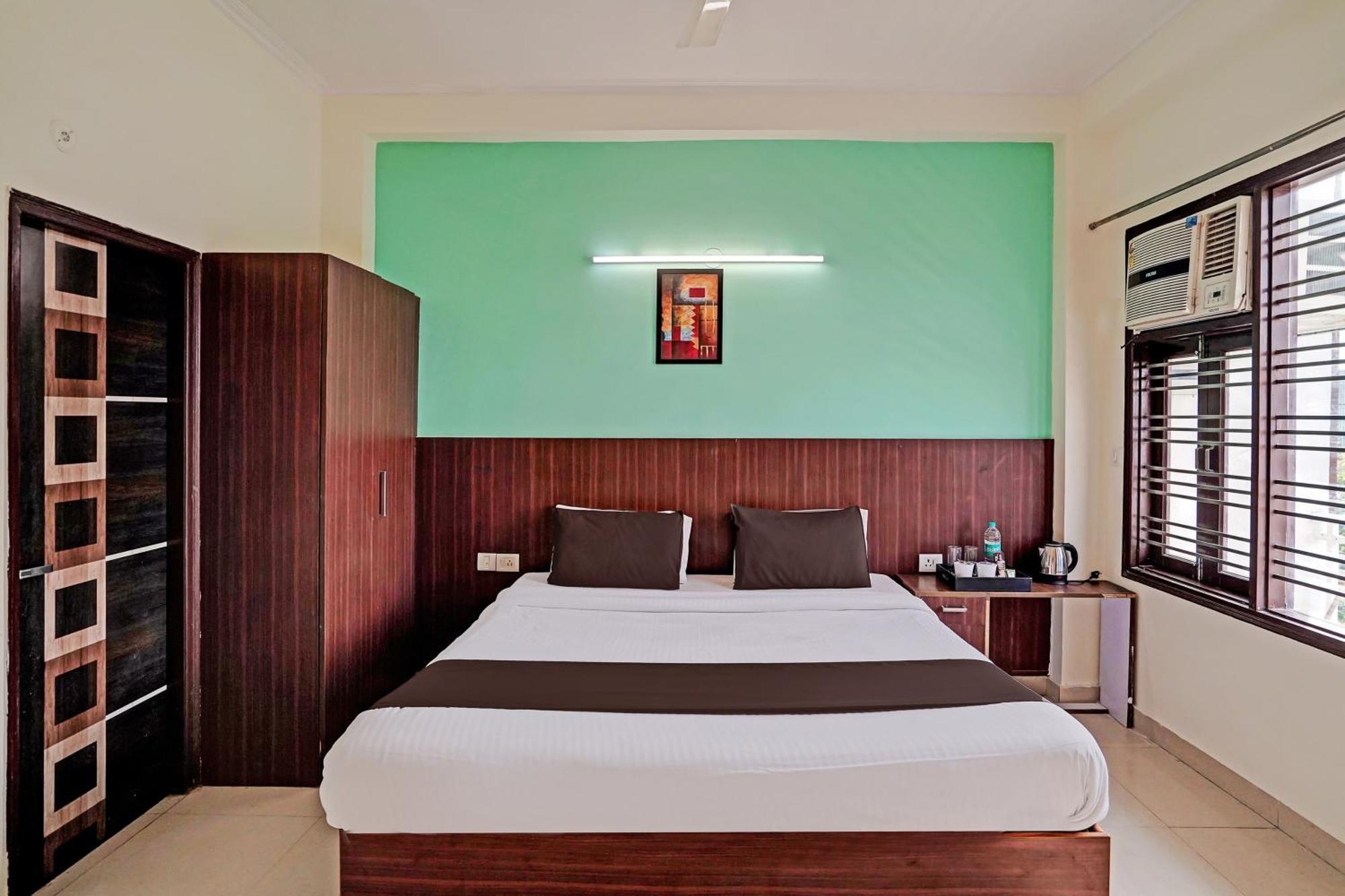 Hotel O Golden Imperial Greater Noida Zewnętrze zdjęcie